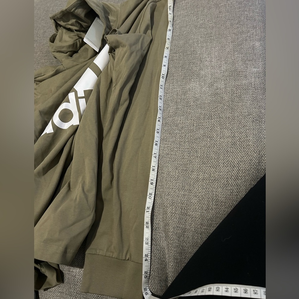 Adidas - Picture 5 of 6
